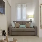 Accademia Gallery Charming Апартаменты *
