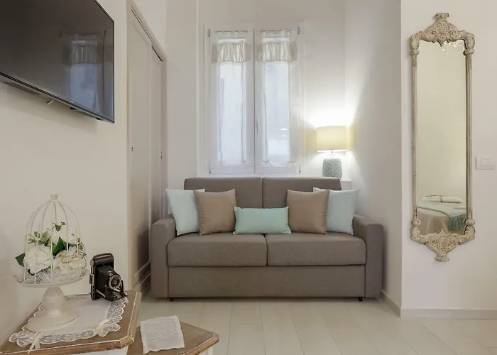 Accademia Gallery Charming 公寓 *