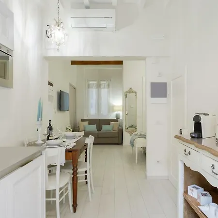 Apartamento Accademia Gallery Charming Florencia